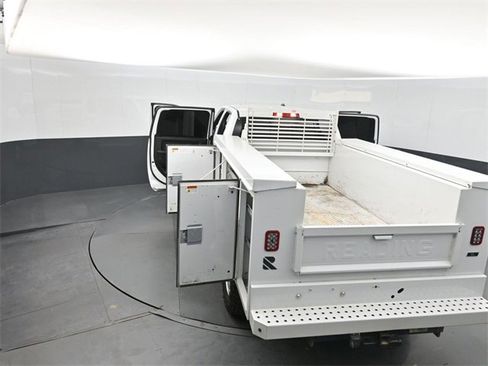 Used 2024 RAM 3500 Tradesman w/ Chrome Appearance Group image 58