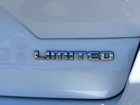 Used 2023 Jeep Grand Cherokee Limited RWD image 41