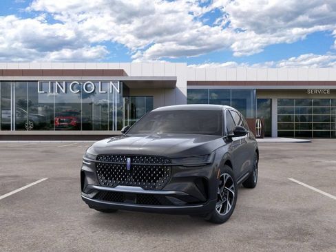 New 2026 Lincoln Nautilus Premier AWD/4WD image 2