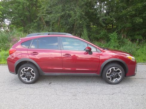Used 2017 Subaru Crosstrek 2.0i Limited AWD/4WD image 11