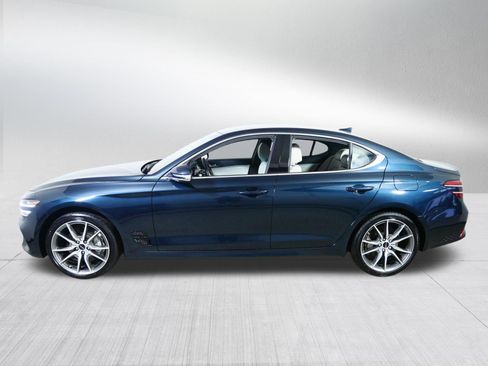 Used 2024 Genesis G70 2.5T AWD/4WD image 4