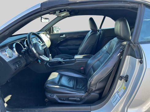 Used 2007 Ford Mustang Premium image 11