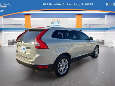 Used 2010 Volvo XC60 T6 AWD/4WD image 5