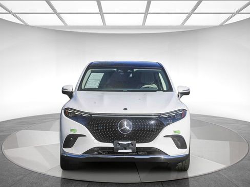 Used 2023 Mercedes-Benz EQS 450+ SUV image 6