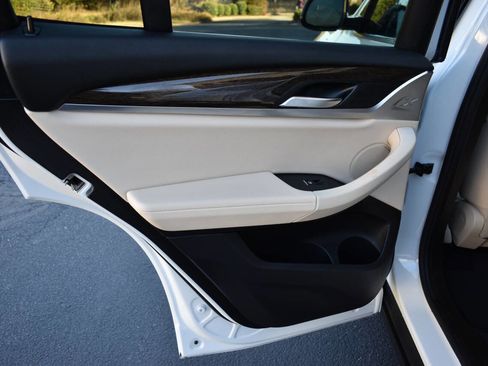 Used 2019 BMW X3 xDrive30i w/ Convenience Package image 11