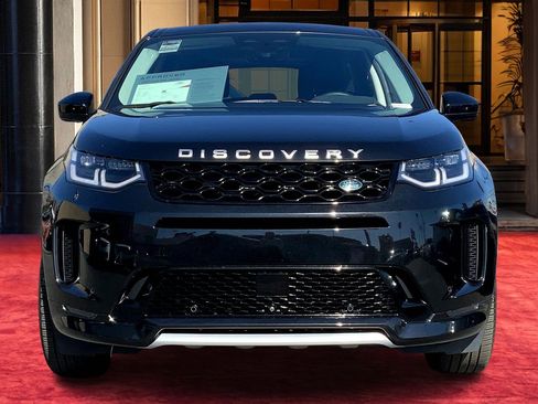 Used 2024 Land Rover Discovery Sport S image 3