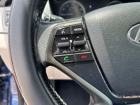 Used 2015 Hyundai Sonata SE w/ Option Group 09 FWD image 11