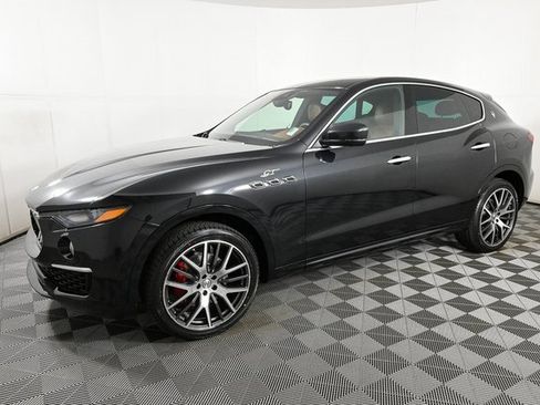 Used 2022 Maserati Levante GT image 27