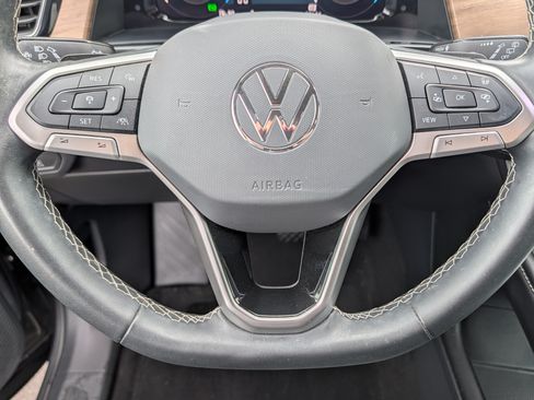 Used 2024 Volkswagen Atlas SE AWD/4WD image 26