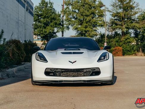 Used 2016 Chevrolet Corvette Z06 w/ 2LZ Preferred Equipment Group image 15