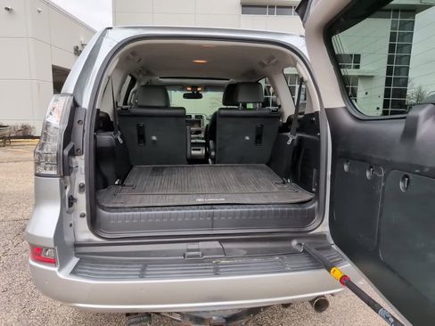 Used 2019 Lexus GX 460 Premium AWD/4WD image 10