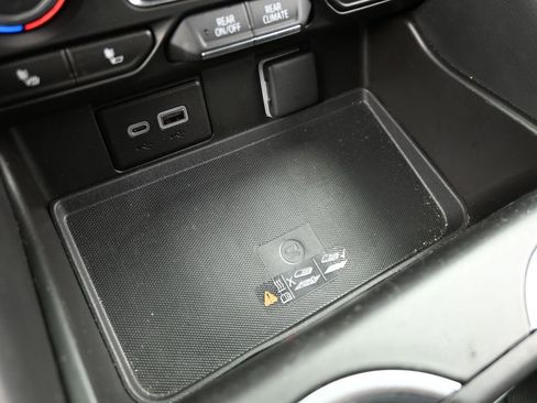 Used 2024 Chevrolet Tahoe LT image 26