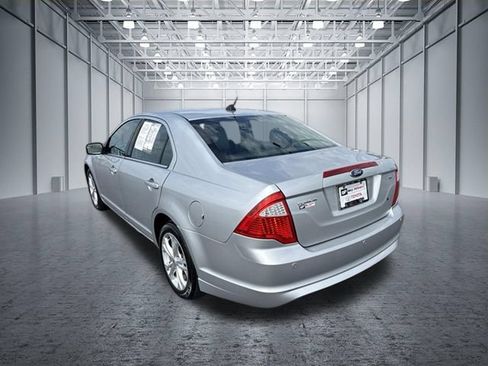 Used 2012 Ford Fusion SE FWD image 3