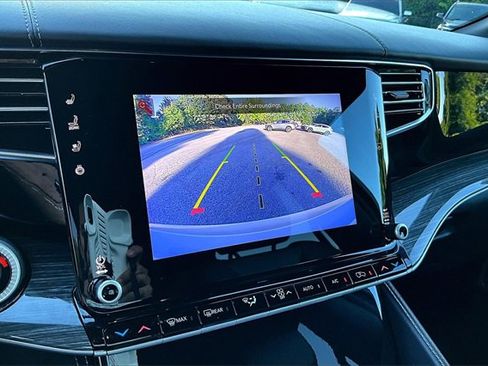 Used 2022 Jeep Wagoneer Series III image 13