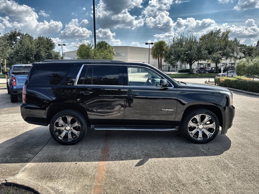 Used 2017 GMC Yukon SLT RWD image 10