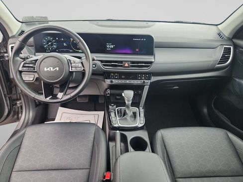 Certified 2024 Kia Seltos EX AWD/4WD image 12