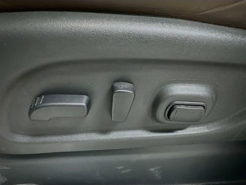 Used 2018 Nissan Titan Platinum Reserve image 31