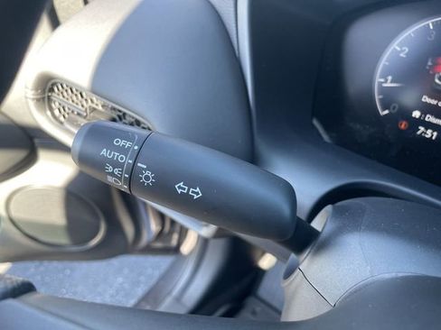 Certified 2025 Honda HR-V LX image 26