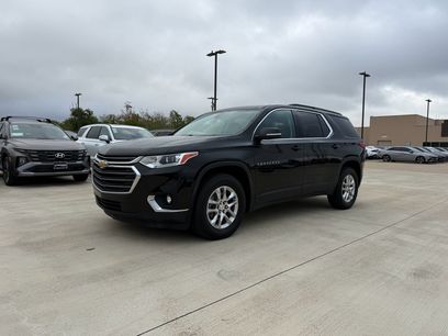 Used 2021 Chevrolet Traverse LT