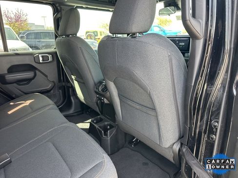 Used 2024 Jeep Wrangler Sport S image 46