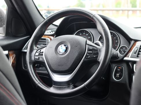 Used 2016 BMW 328i xDrive Sedan w/ Technology Package AWD/4WD image 14