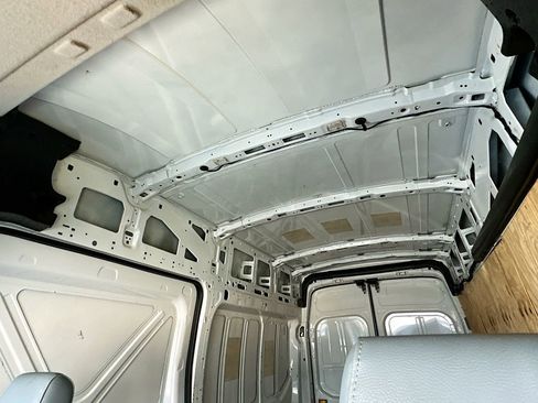 Used 2017 Ford Transit 250 148 High Roof RWD image 20