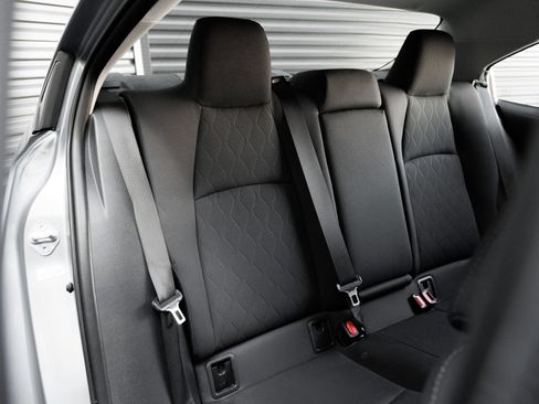 Used 2020 Toyota Corolla LE w/ Carpet Mat Package (TMS) FWD image 28