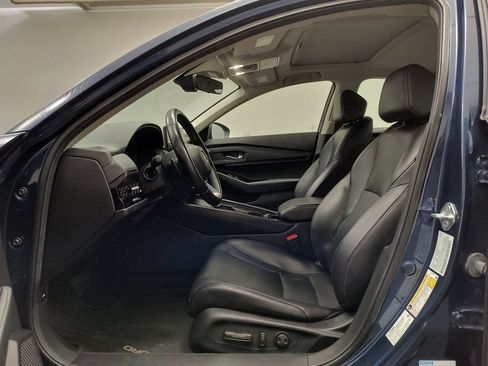 Used 2024 Honda Accord Touring image 5