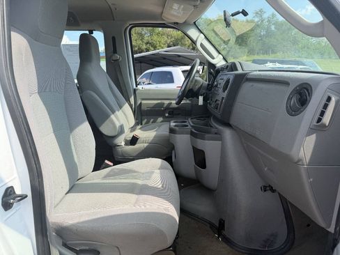 Used 2012 Ford E-350 and Econoline 350 XLT RWD image 18