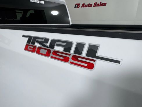 Used 2023 Chevrolet Silverado 1500 LT Trail Boss w/ Protection Package image 8