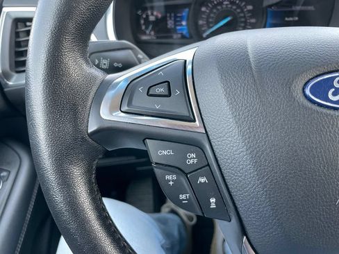 Used 2021 Ford Edge Titanium AWD/4WD image 21
