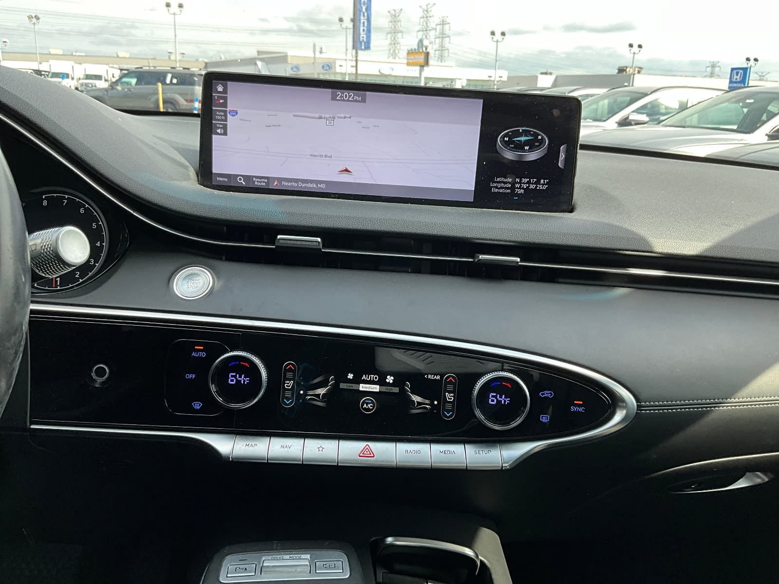 Used 2022 Genesis GV70 2.5T w/ Select Package AWD/4WD image 10