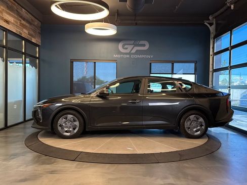 Used 2025 Kia K4 FWD image 6
