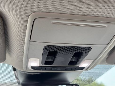 Used 2024 Honda Pilot Elite image 23