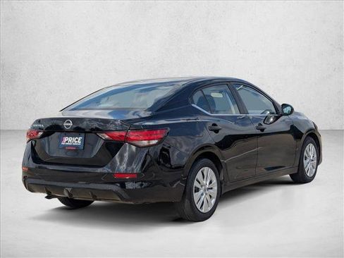 Used 2025 Nissan Sentra S image 5