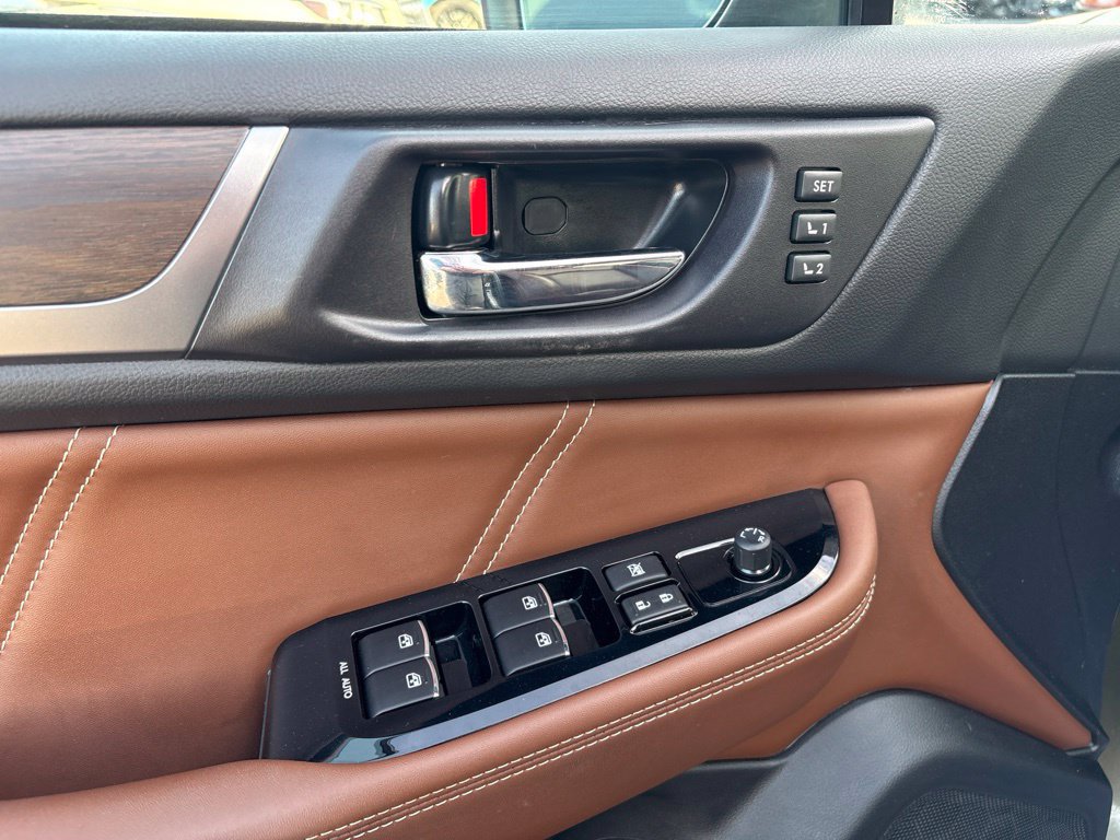 Used 2019 Subaru Outback 2.5i Touring w/ Popular Package #3A AWD/4WD image 17