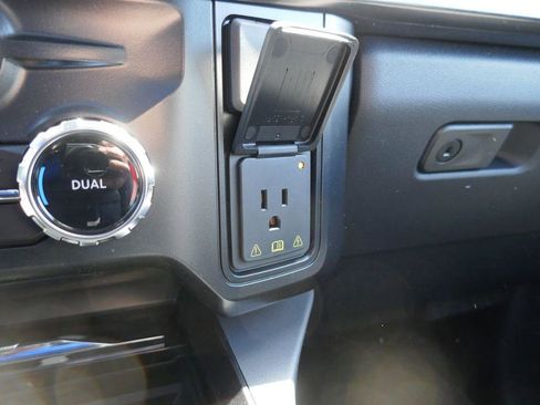 New 2026 Ford F250 Lariat w/ Black Appearance Package AWD/4WD image 25