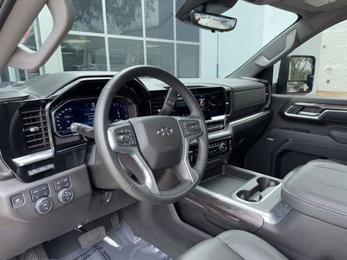 Used 2025 Chevrolet Silverado 2500 LTZ w/ Trail Boss Package image 21