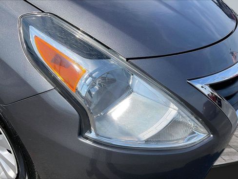 Used 2016 Nissan Versa SV w/ Fog Lights Package FWD image 28