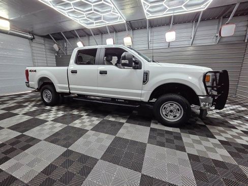 Used 2022 Ford F250 XL w/ Power Equipment Group AWD/4WD image 9