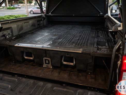 Used 2020 Ford F350 Platinum w/ Tremor Off-Road Package image 36