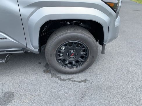 New 2024 Toyota Tacoma TRD Sport image 12