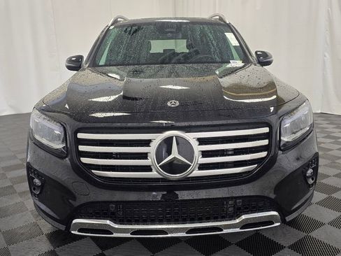 Used 2025 Mercedes-Benz GLB 250 4MATIC image 9
