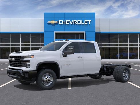 New 2026 Chevrolet Silverado 3500 W/T w/ Snow Plow Prep Package image 2