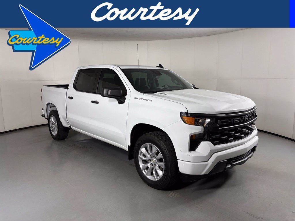 Certified 2024 Chevrolet Silverado 1500 Custom RWD image 1