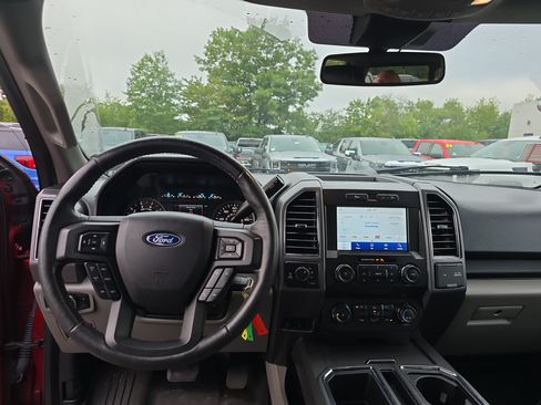 Used 2020 Ford F150 XLT w/ Equipment Group 302A Luxury AWD/4WD image 18