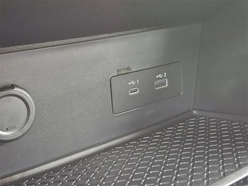 Used 2024 Nissan Pathfinder SV w/ SV Premium Package image 22