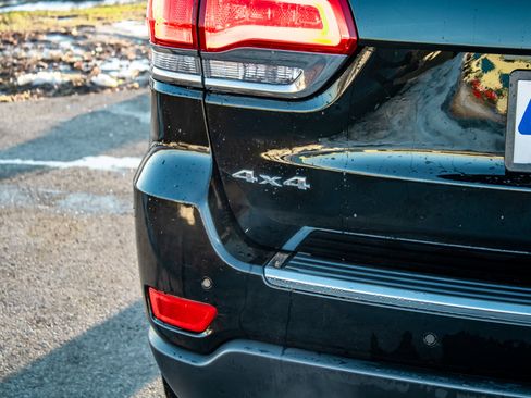 Used 2014 Jeep Grand Cherokee Limited image 8