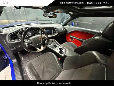 Used 2018 Dodge Challenger R/T Plus image 17