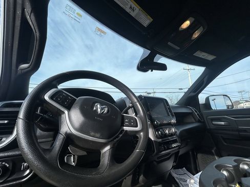 Used 2022 RAM 2500 Big Horn w/ Cold Weather Group image 14